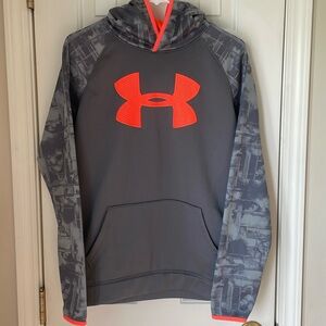 Boys youth Under Armour hoodie - excellent condition